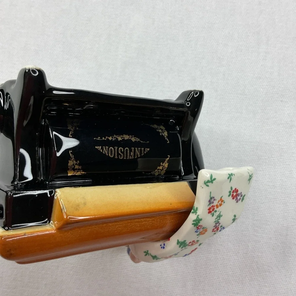 Vintage Cardew Design Porcelain Mini Infusion Sewing Machine Tea Pot England
